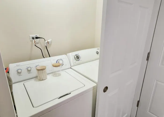 Holiday home Sailors Escape With 3 Bedrooms Near Naval Base Waukegan