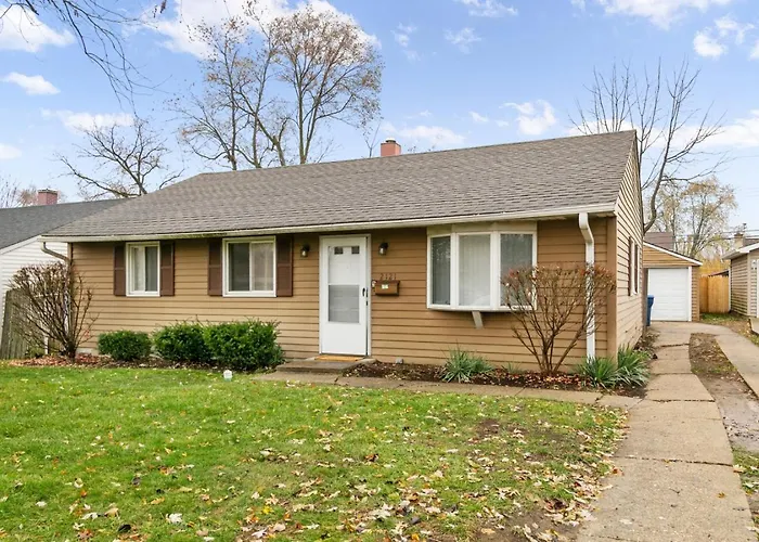 Holiday home Sailors Escape With 3 Bedrooms Near Naval Base